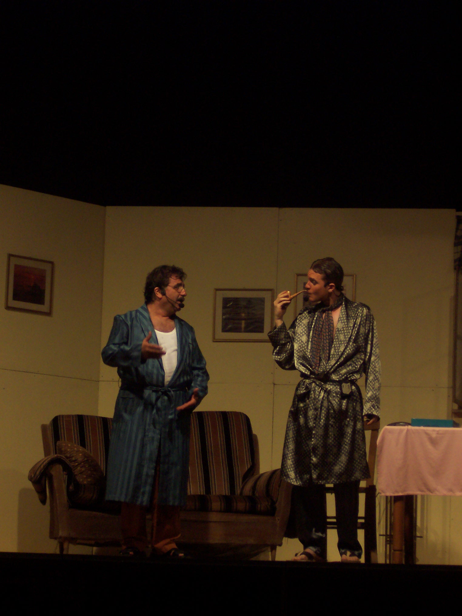 teatro/illeggittimaambizione05.jpg